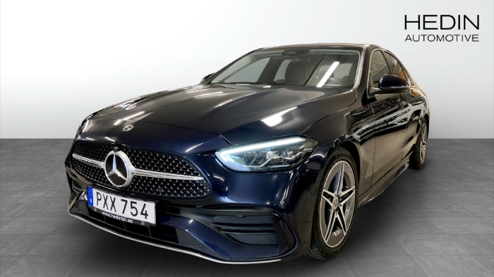 220 D SEDAN // AMG // CARPLAY