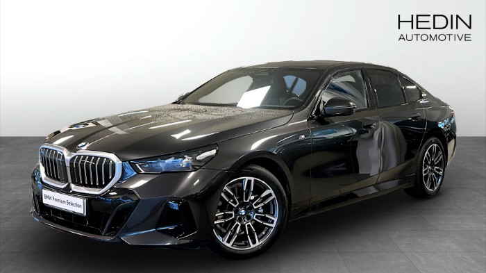 xDrive Sedan M-sport H/K ljud Drag Backkamera