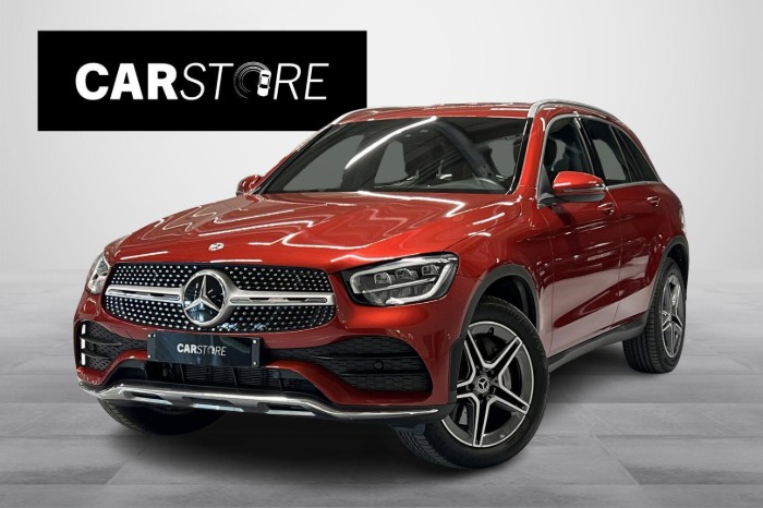 300 e 4MATIC A EQ Power AMG Line // Designo-ulkoväri / HUD / Keyless-GO / Peruutuskamera / Navi!
