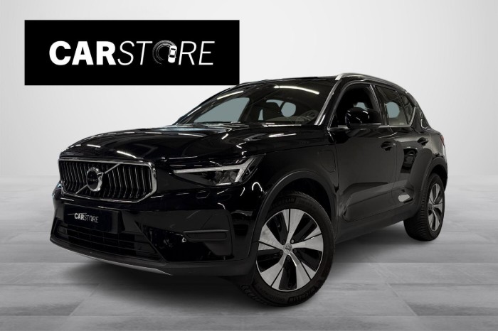 T4 TwE Core Bright aut // Carplay / VOC / Vakkari / Kaistavahti /2x renkaat aluilla //