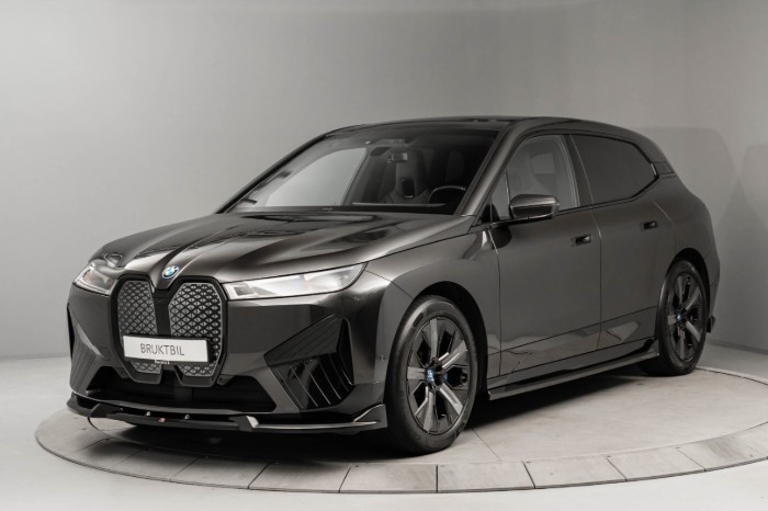 xDrive40 Fully Charged