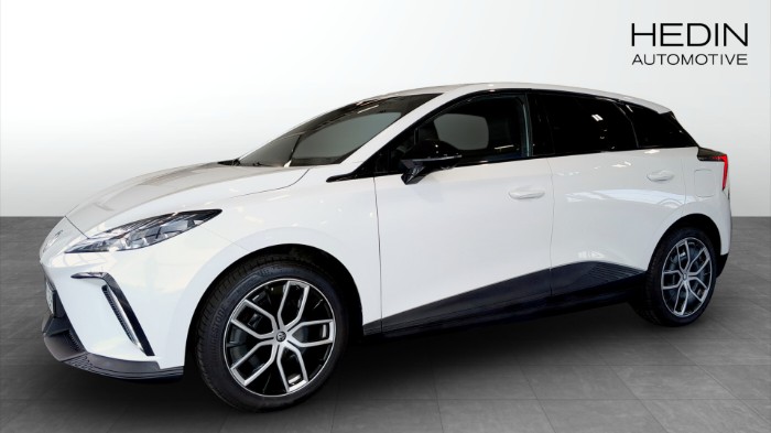 MG4 LR LUXURY 64 KWH DEMO