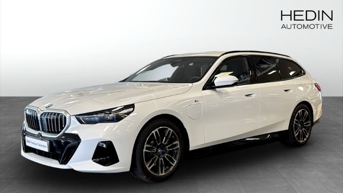 xDrive Touring M Sport Active Driving Assistans Plus Drag