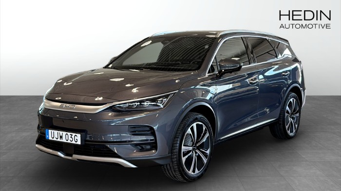 TANG FLAGSHIP EV