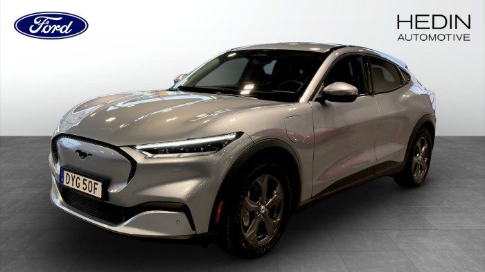 RWD Standard Range (76 kWh) 440km Räckvidd 269hk