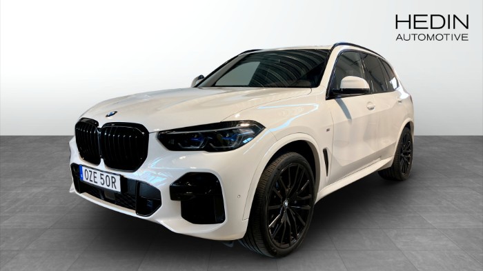 X5 XDRIVE30D // M-SPORT // HUD // PANORAMA