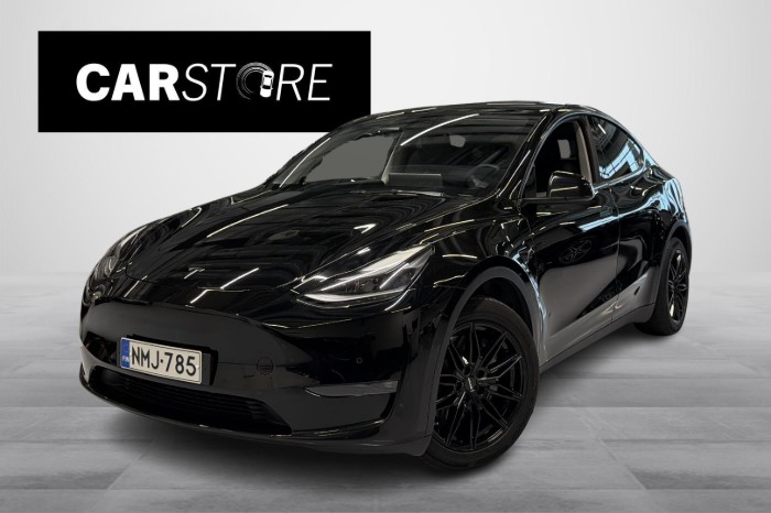 Long Range AWD // Adapt. vakkari / Vetokoukku / Lasikatto / Kamera / Mustat nahat / 2x aluvanteet //