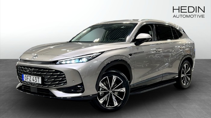 LUXURY PLUG-IN HYBRID LUXURY PLUG-IN 10 MIL RÄCKVIDD DEMOBIL*