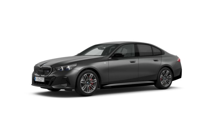 xDrive 40 Sedan Fully Charged
