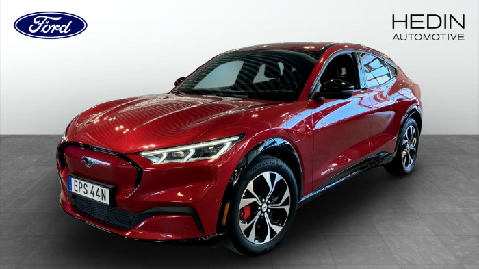 Standard Range AWD 269hk | Eluppvärmd ruta&ratt