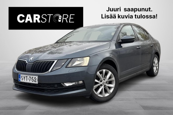 1,0 TSI Ambition // Webasto / Kahdet renkaat / Vakkari / Tutkat / Keyless //
