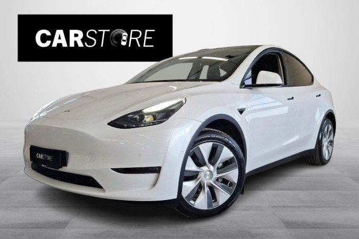 Long Range AWD / Autopilot / Intel Atom / ILP / Premium Audio / Panorama / Navi / Kamerat / LED