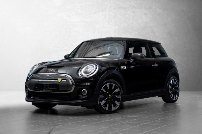 Cooper S E Experience 3-d