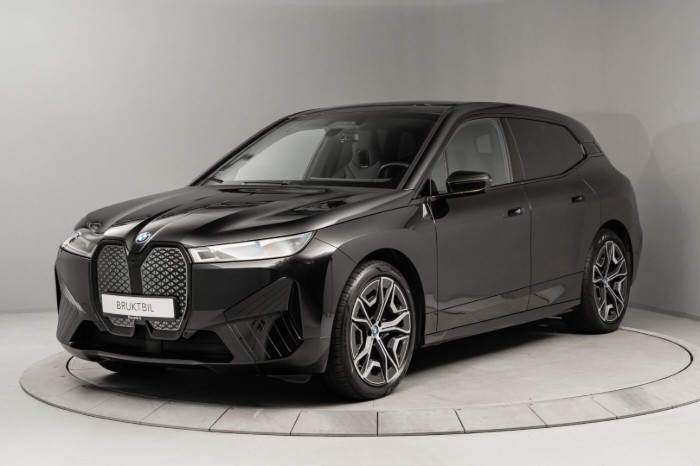 xDrive40 Fully Charged