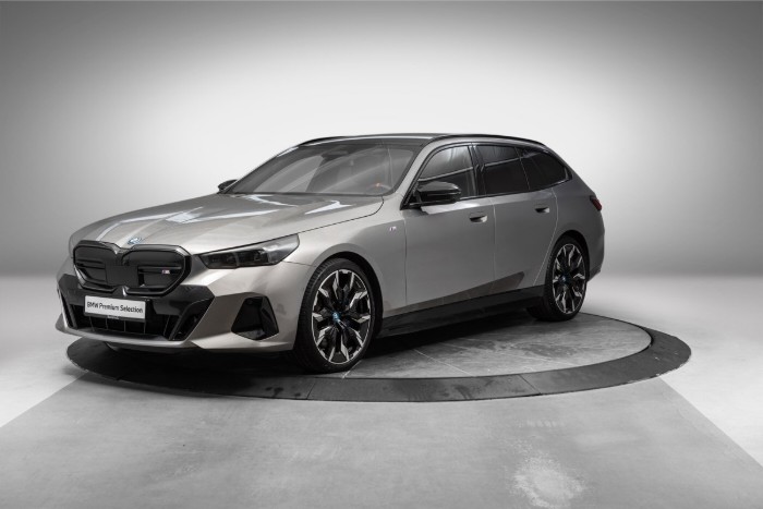 Touring xDrive Fully Charged(K)