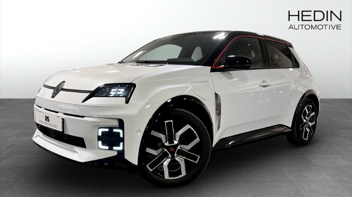 E-Tech ICONIC 52 kWh 150hk E-Tech ICONIC 52 kWh 3890:- / Mån (Privatleasing)