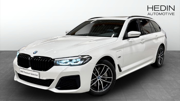 xDrive Touring M Sport Drag Panorama HiFi Rattvärme LED