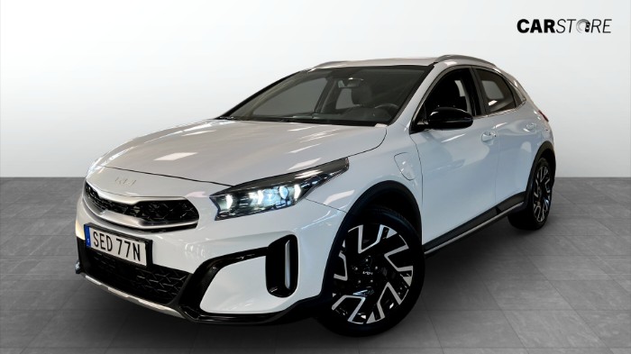 PHEV ADVANCE | NAVI | KAMERA | VÄRMARE | GARANTI