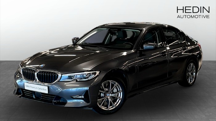 330E SEDAN Sport Line, Värmare Head Up