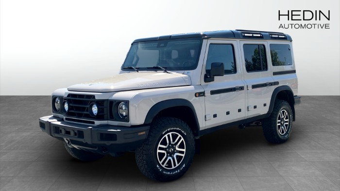 TRIALMASTER 5-SEAT STATIONWAGON