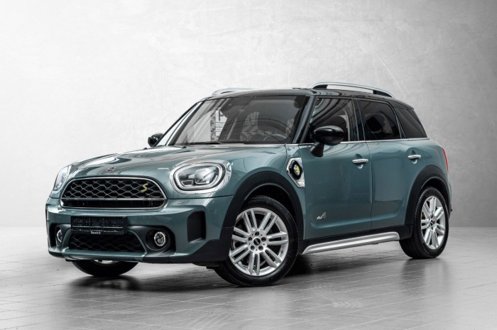 Cooper SE All4 Experience