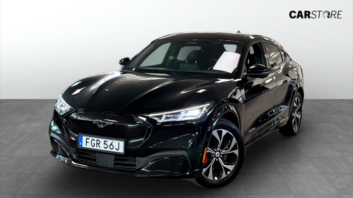 Standard Range AWD Drag 360Kamera Navi