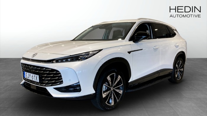 LUXURY PLUG-IN HYBRID
