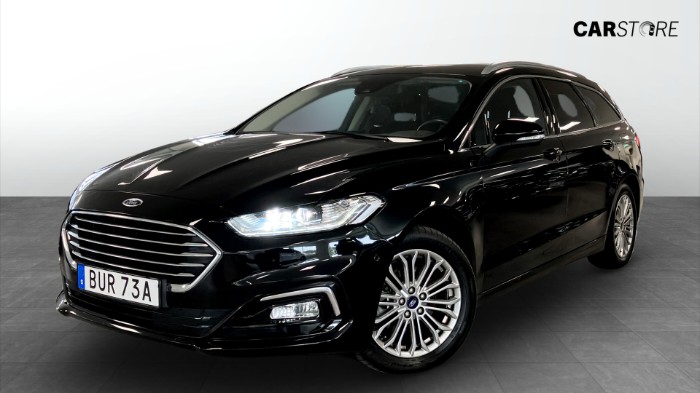 TITANIUM HEV 2.0 HYBRID 187HK|Kamera|Carplay|
