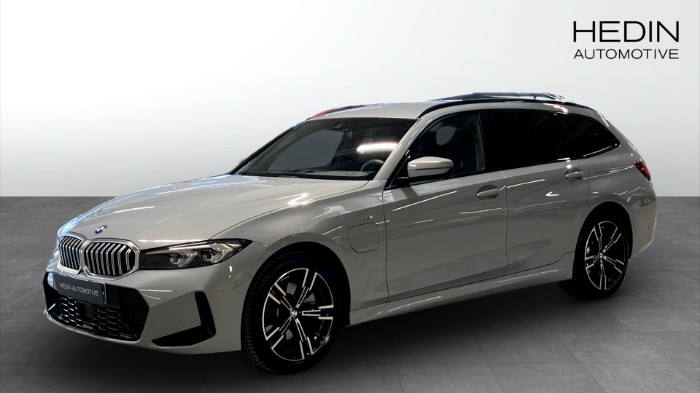 xDrive Touring M-sport Dragkrok Aktiv farthållare