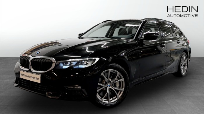 xDrive Touring Sport Line Backkamera Rattvärme Hi-Fi