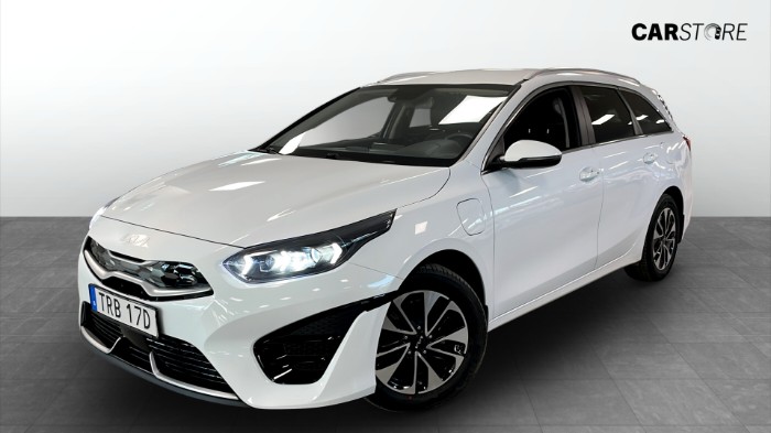 SPORTSWAGON PHEV ADVANCE 141HK KAMERA