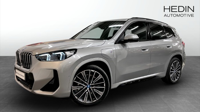 25e xDrive Innovation M-Sport 20" HUD Tonade rutor