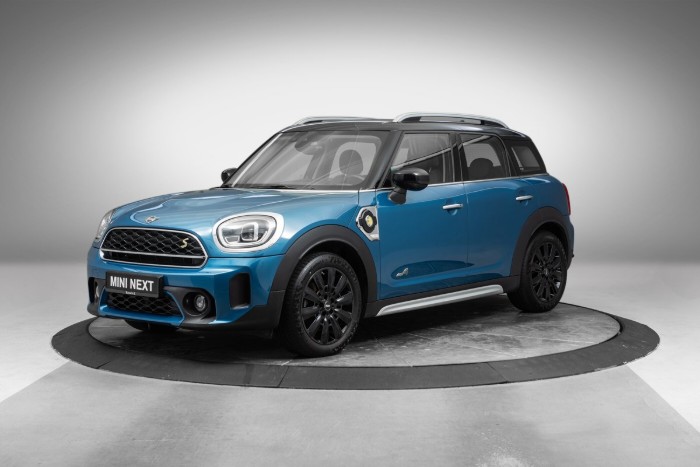 Cooper SE All4 Experience