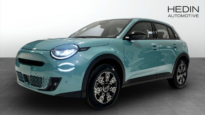 600 HEV ICON 1.2 110HK DCT6 FWD *0%RÄNTA & FRIA VINTERHJUL