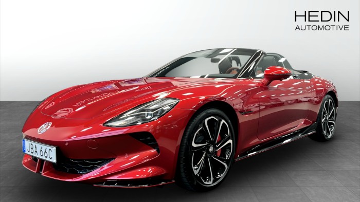 CYBERSTER GT AWD 77 KWH RED INTERIOR