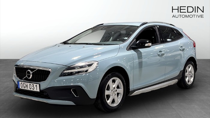 V40 CROSS COUNTRY