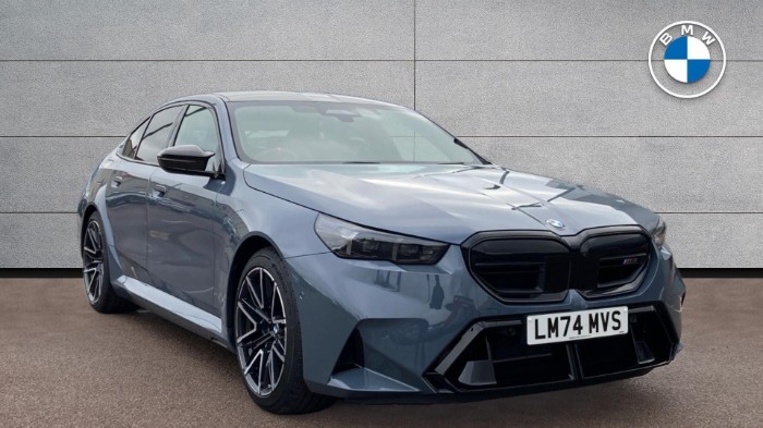 M5 Saloon