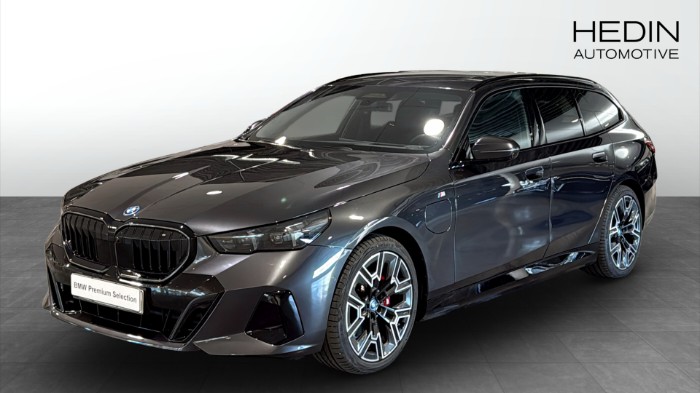 XDRIVE TOURING M-Sport Pro / Innovation / Drag / 20"