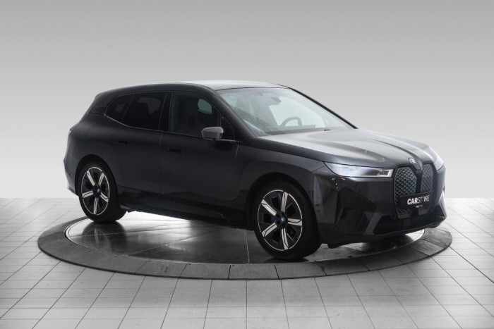 xDrive40 Fully Charged