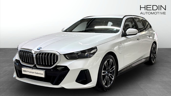 xDrive Touring M Sport Active Edition Driving Assistant Plus