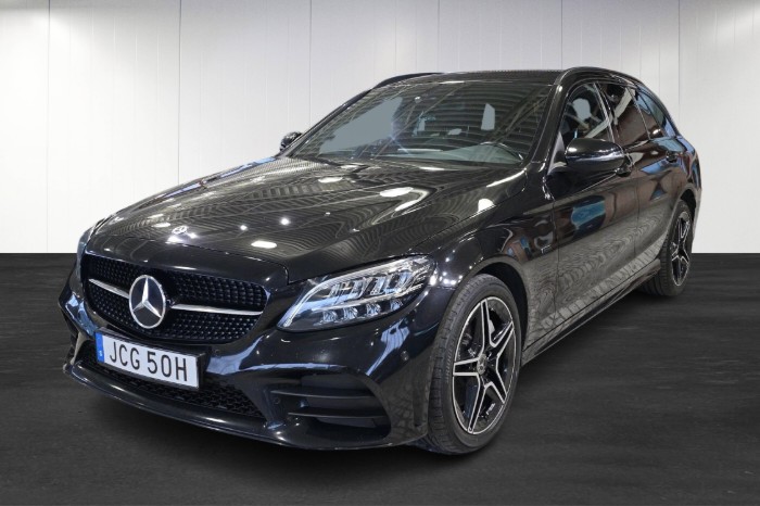 C 300DE | Dragkrok | Night Edition