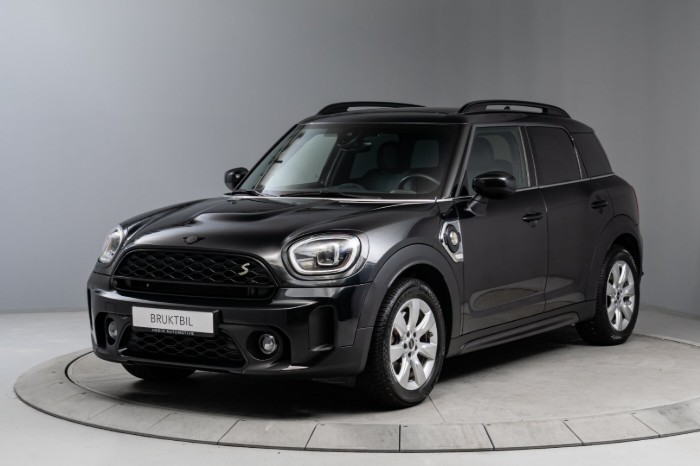 Cooper SE All4 Experience