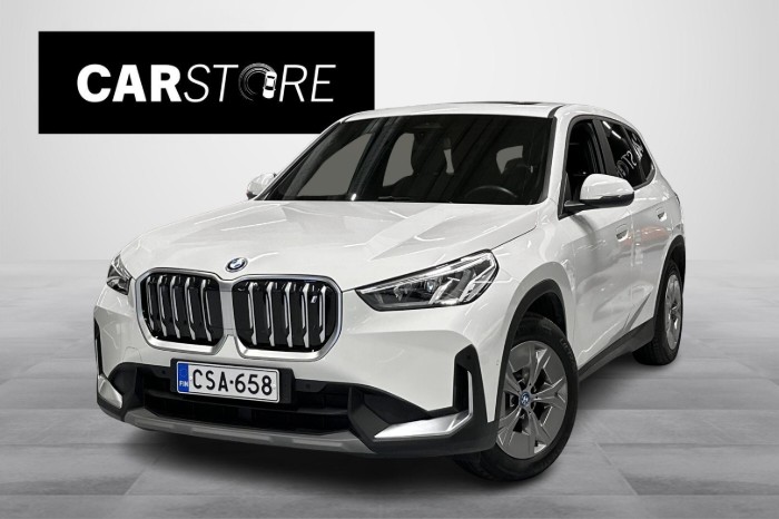 U11 30 xDrive // Panoraama / Kamera / Hieronta / Adapt.Alusta //