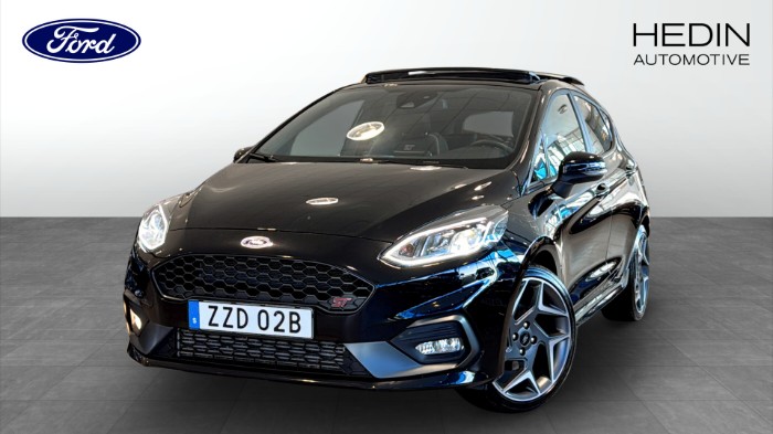 ST PLUS Performance Edition 1.5, 200hk  Pano, B&O, Sportstolar