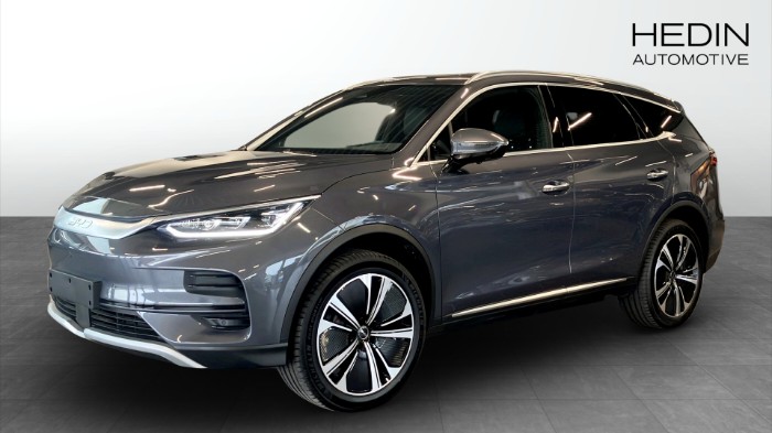 TANG FLAGSHIP EV