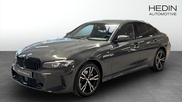 xDrive Sedan M SPORT H&K LJUD RATTVÄRME