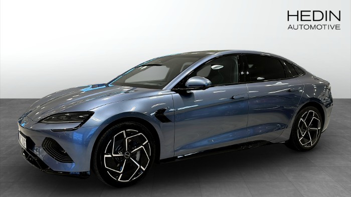 Excellence AWD Demo