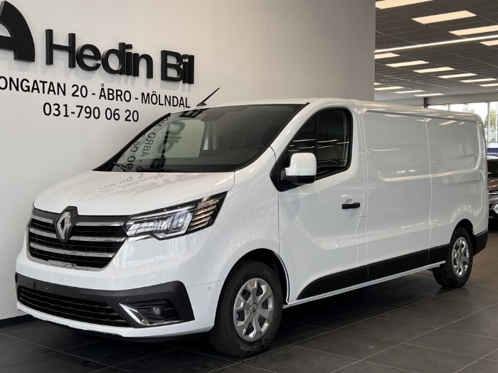 TRAFIC E-TECH 100% ELECTRIC L2H1 52KWH 3.990ex moms/mån 0,99% Ränta