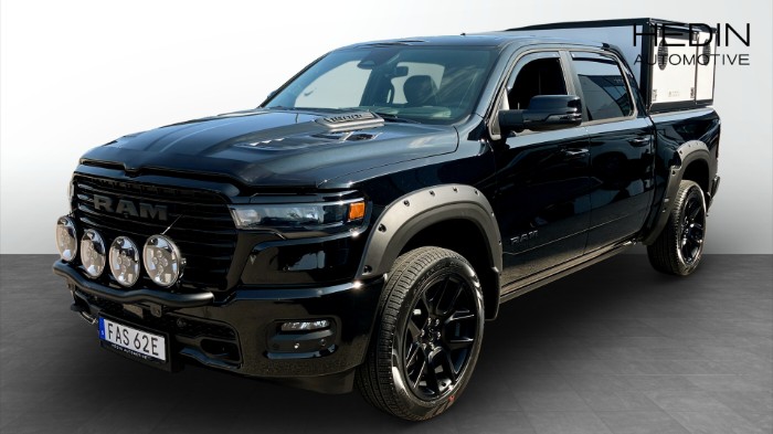 1500 Laramie WT Metall Jakt Edition