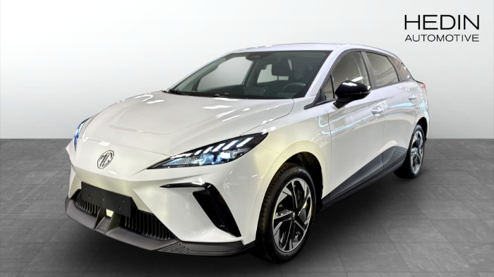 MG4 NE STD 49KWH (BLACK) - DOVER WHITE